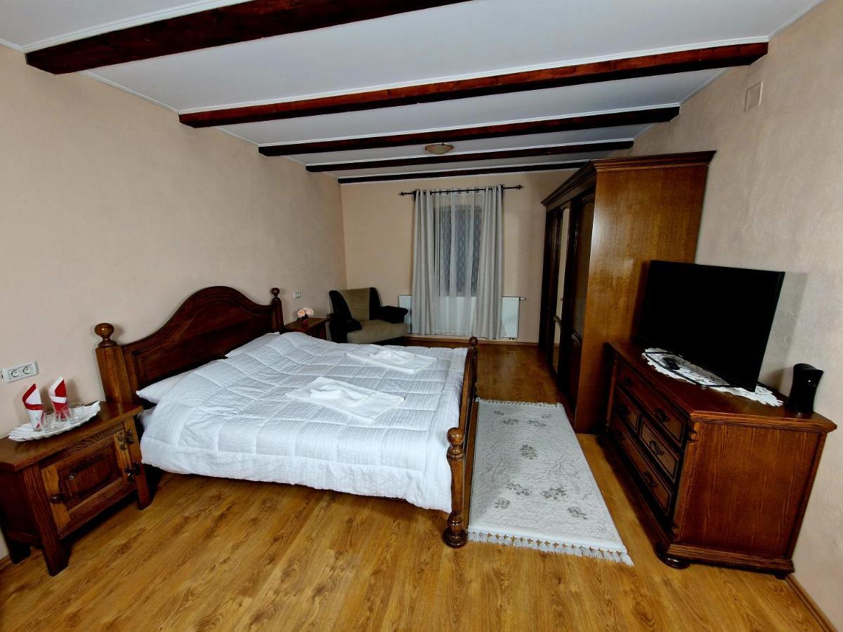 Mehadica House Villa Bagian luar foto