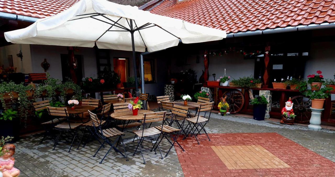 Mehadica House Villa Bagian luar foto